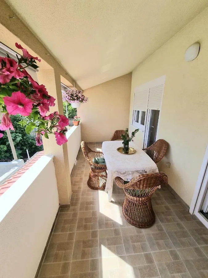 Apartment Apartman Marijana Pakostane Croatia